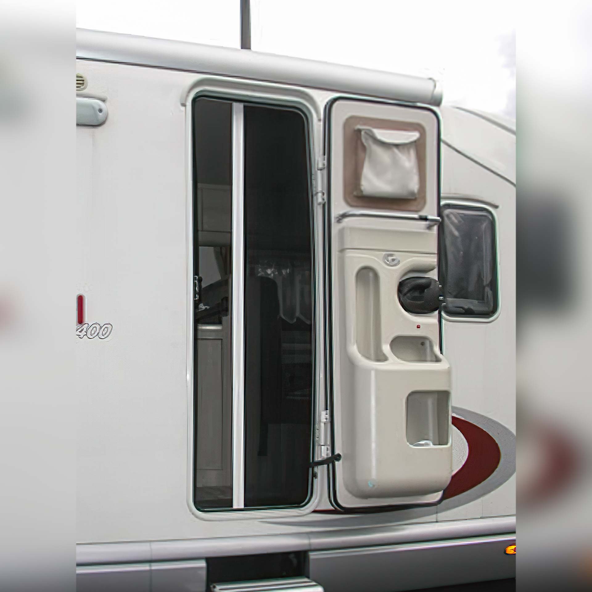 Plisséhordeur voor caravans | vanaf 22 mm ruimte | Slimline22 Plisséhordeur voor caravans | vanaf 22 mm ruimte | Slimline22